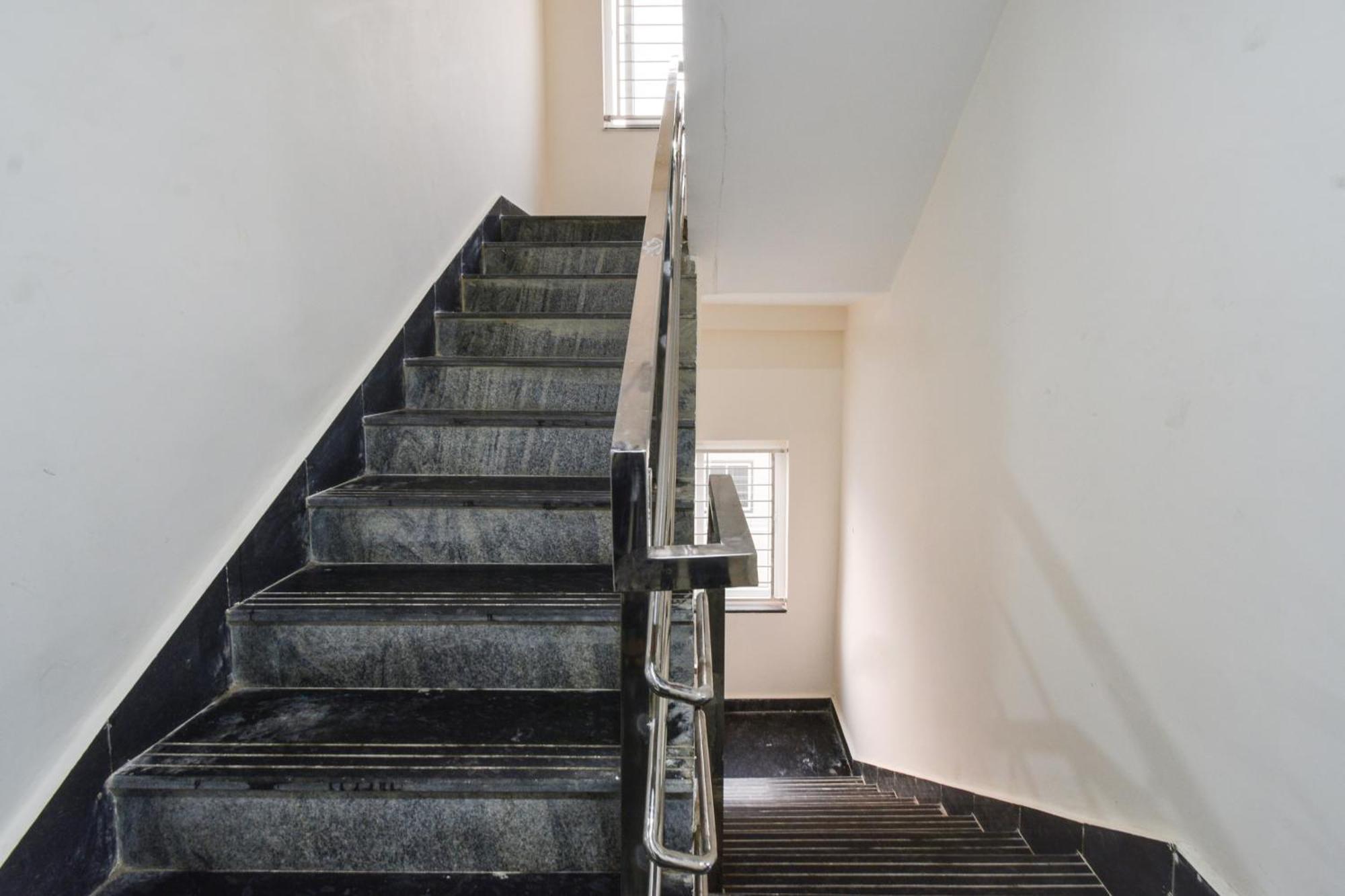 Super Collection O Gachibowli Phase - 1 Near Isb Hotell Eksteriør bilde